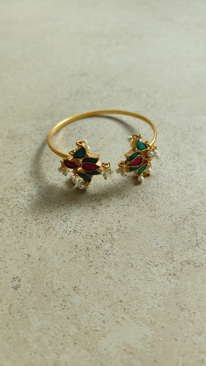 Zuhre cuff bracelet