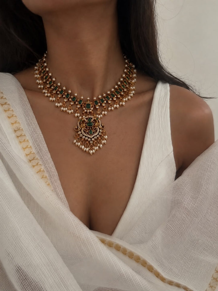 Meher emerald necklace