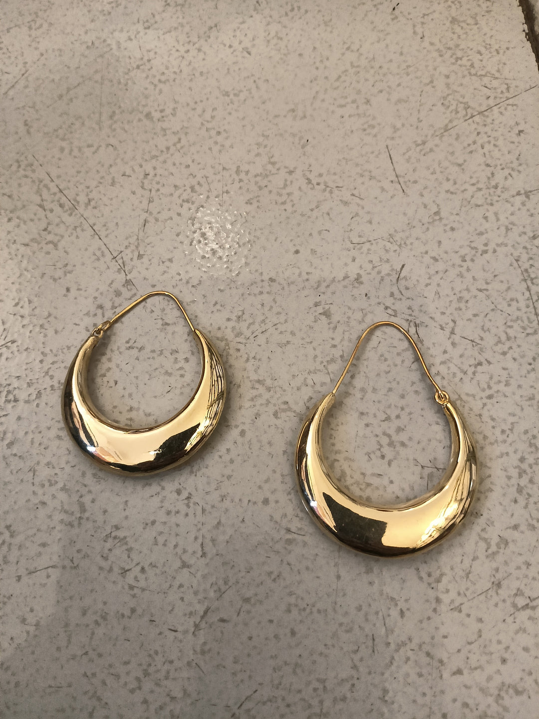 Qui Hoop Earrings