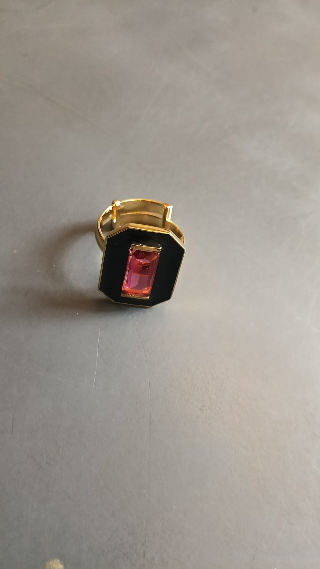 Terra tablet ring