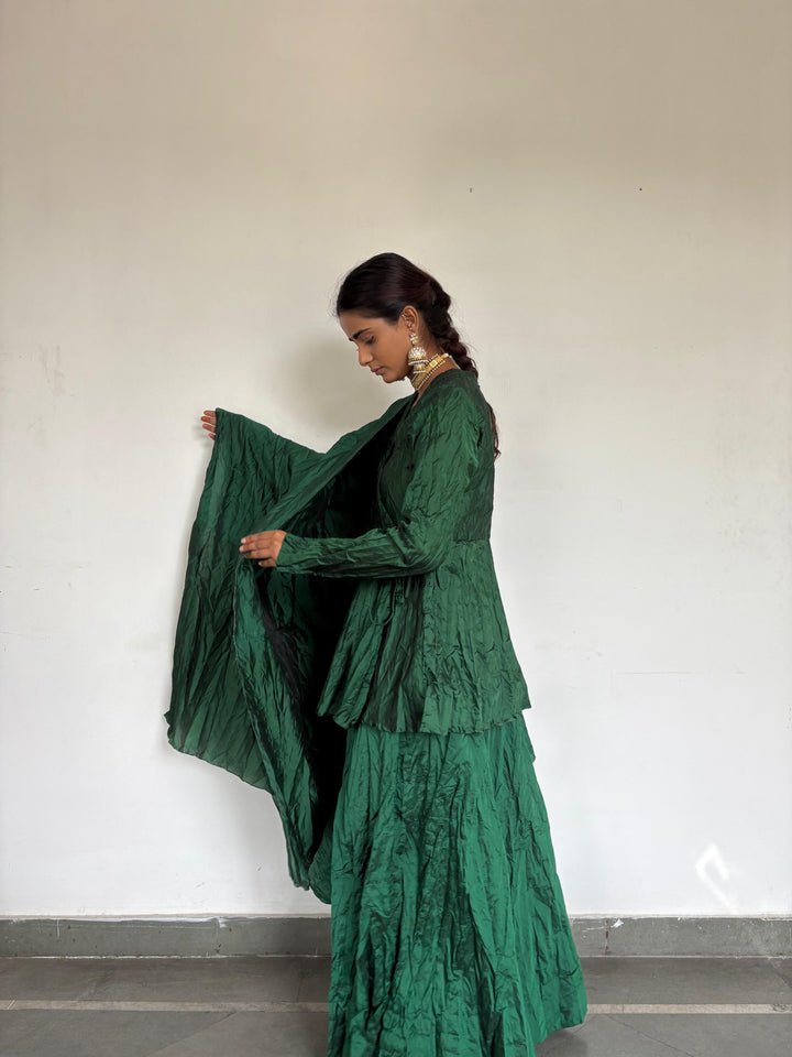 Crushed skirt kurta dupatta set Dark green