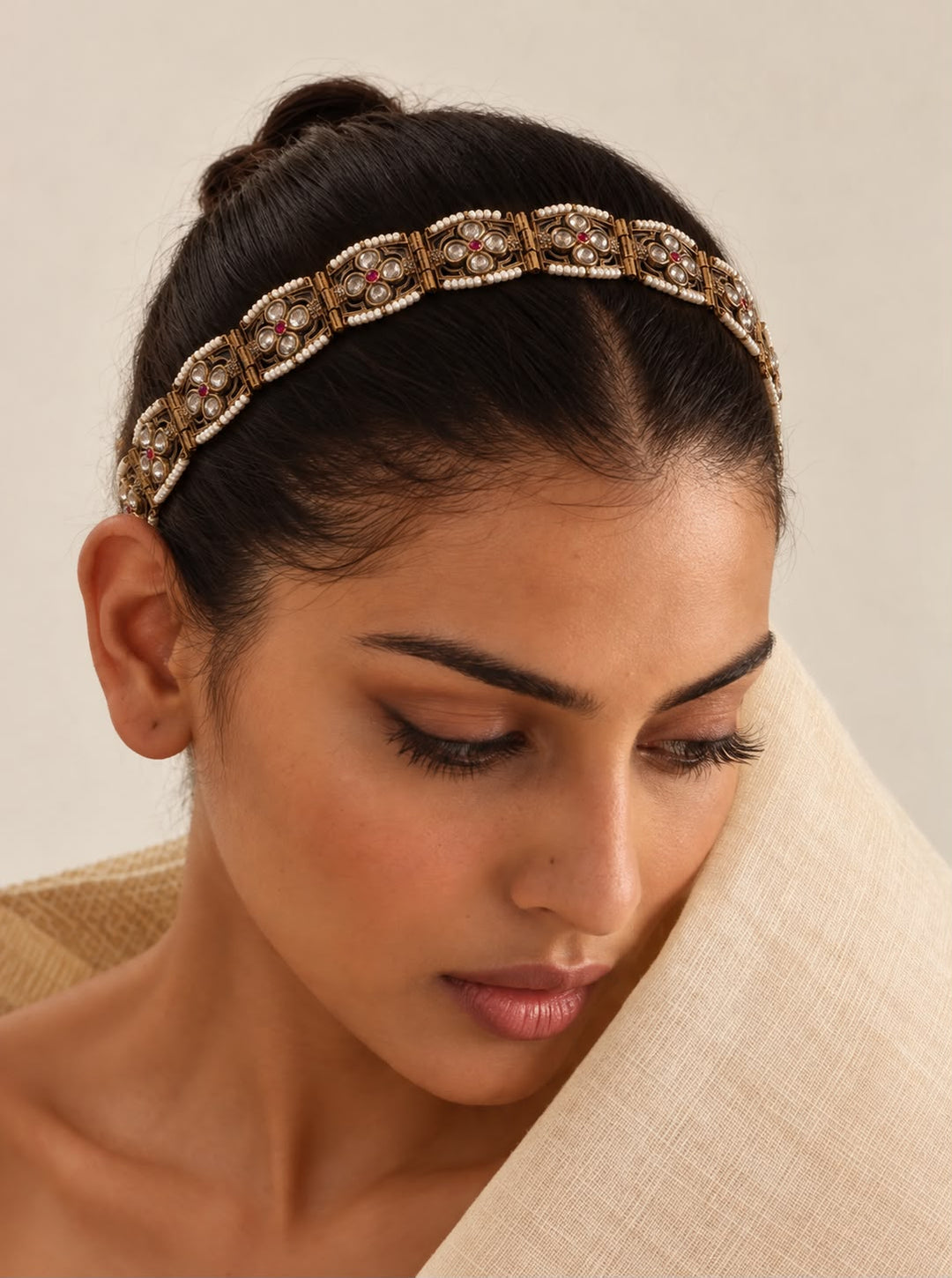 Pink Nagina Matha patti