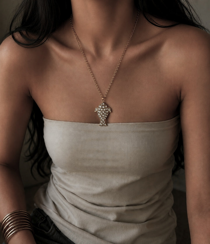 Fish world necklace