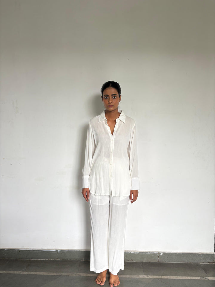 White pant shirt set