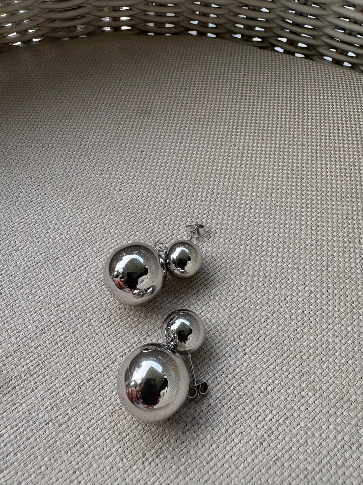 Silver Nox twin earrings