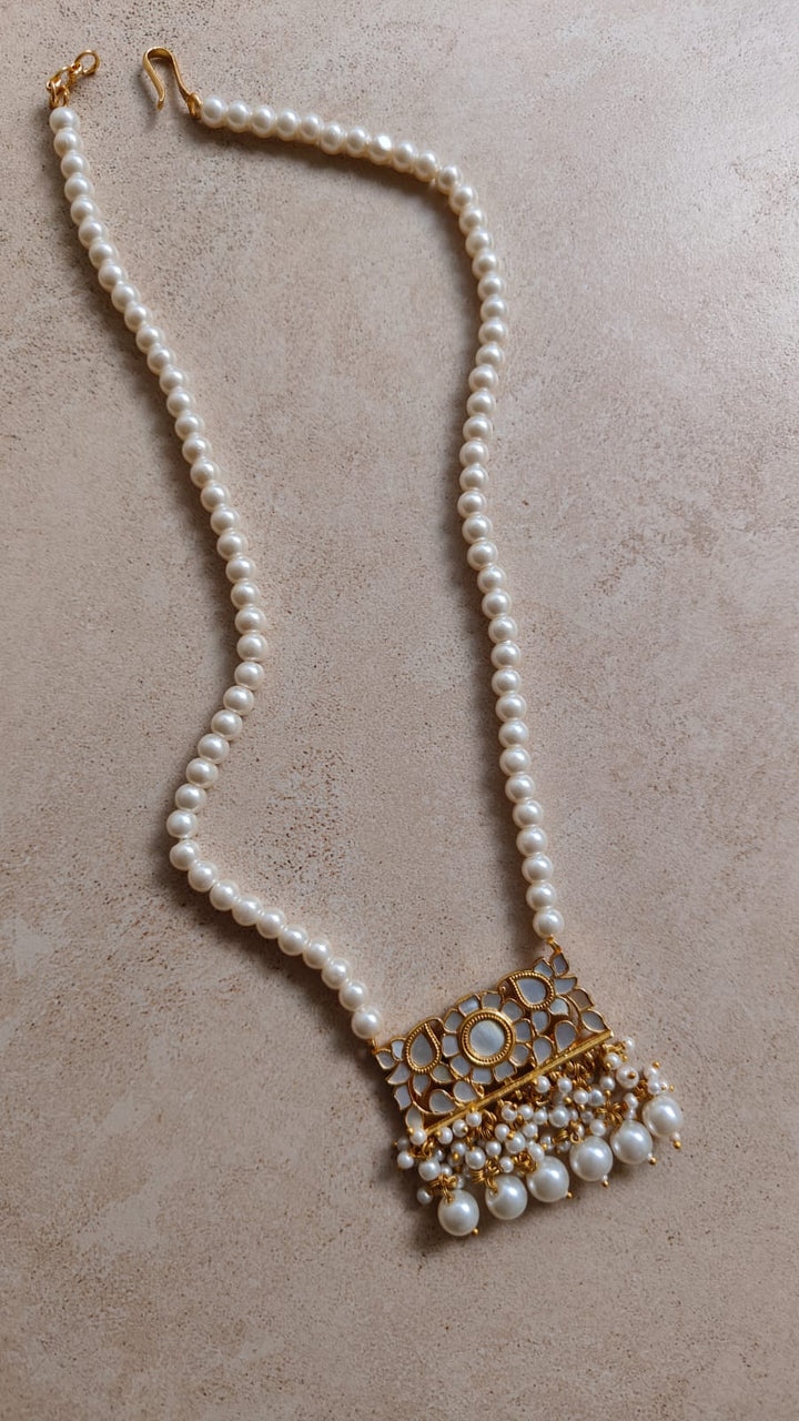 Vega necklace