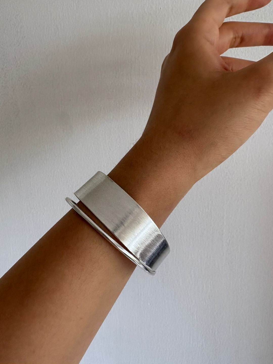 Line space bracelet