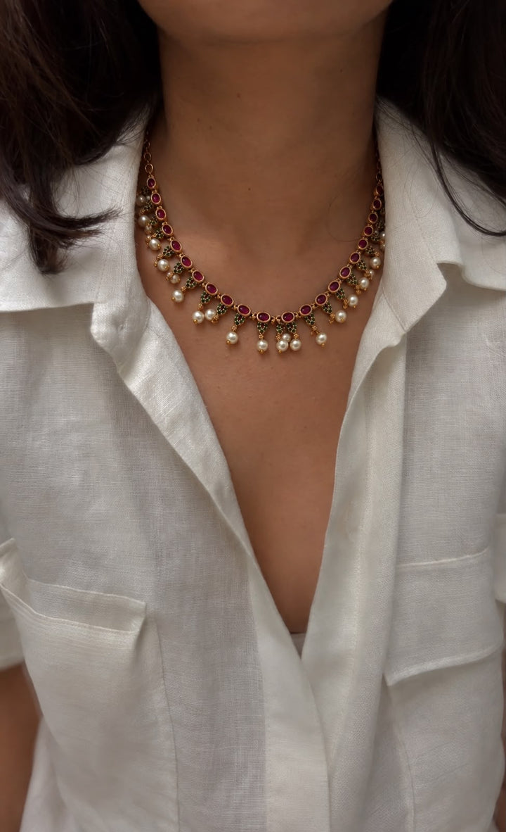Bejeweled necklace