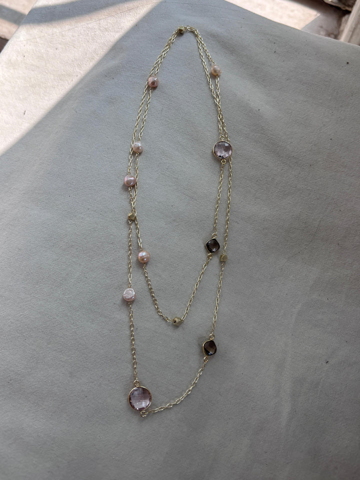 Rose pearl necklace