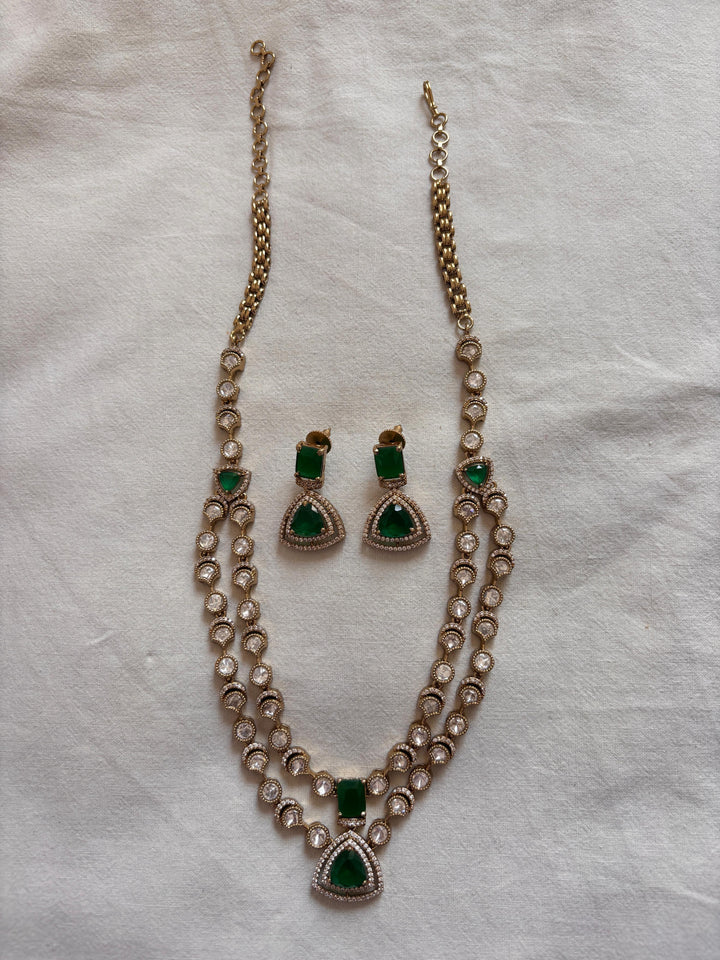 Evara necklace