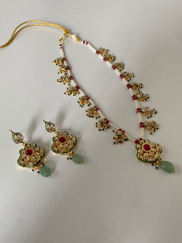 Urja necklace set