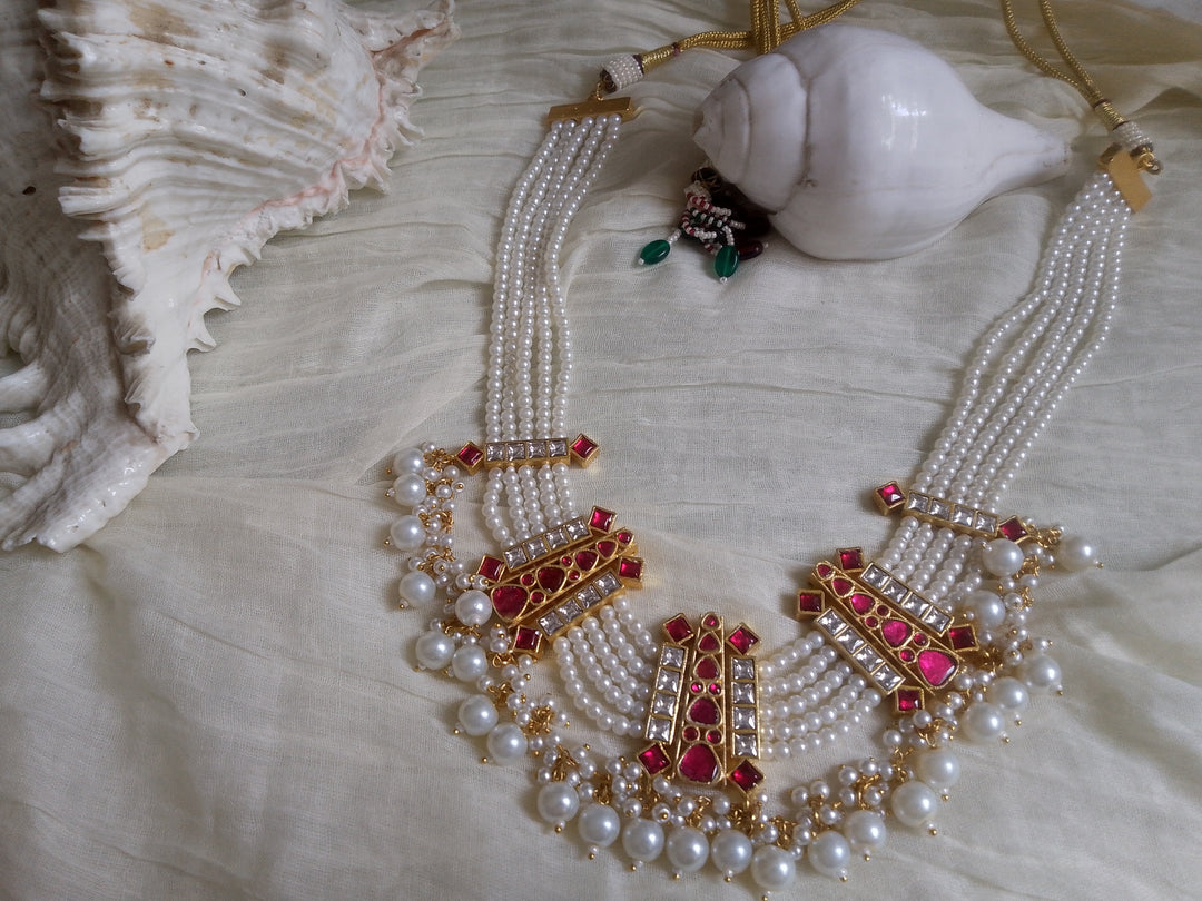 Kahaani necklace