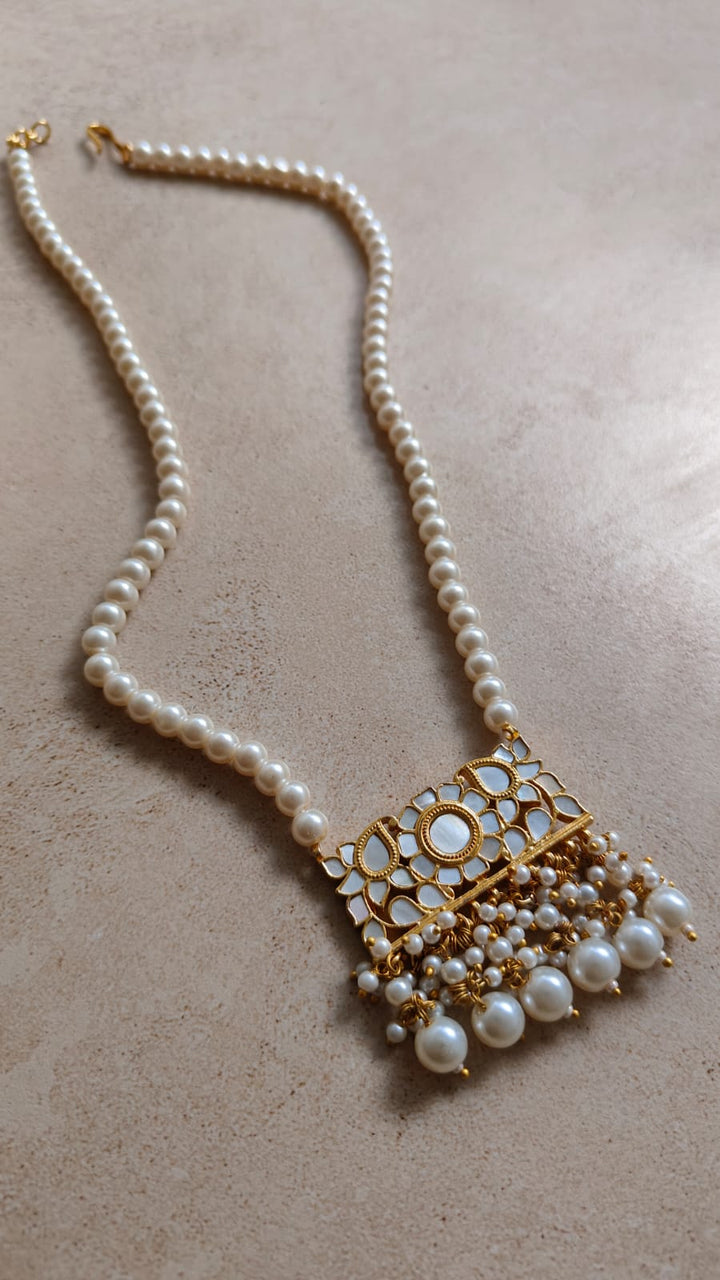 Vega necklace