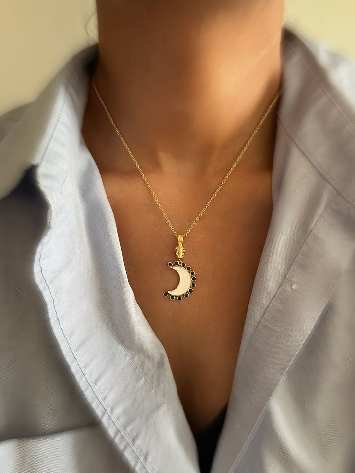 Radiance moon necklace