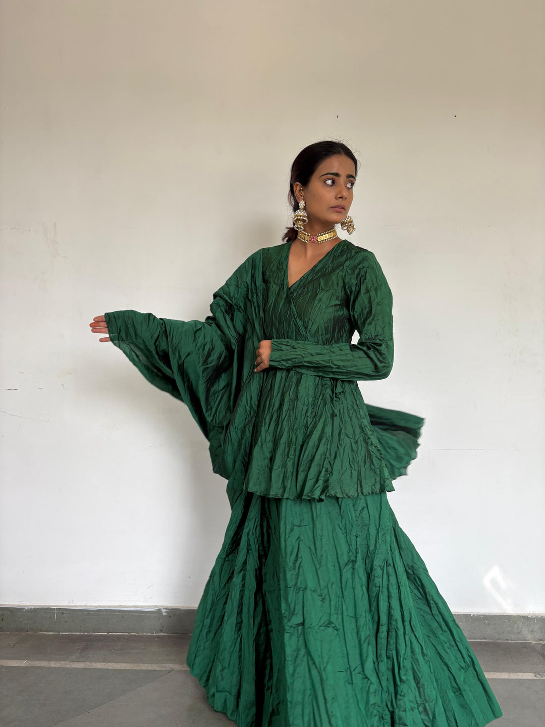 Crushed skirt kurta dupatta set Dark green