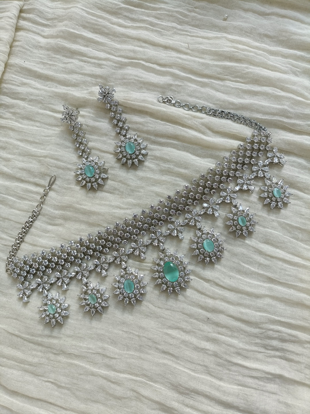 Marfina Necklace Set