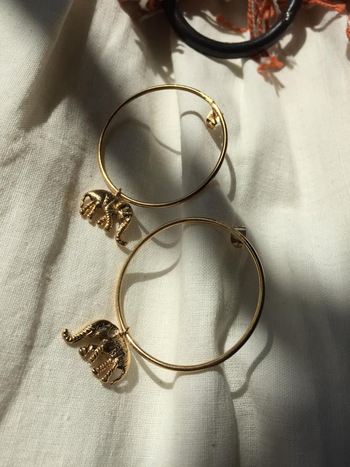 Ele Circ Stud Earrings