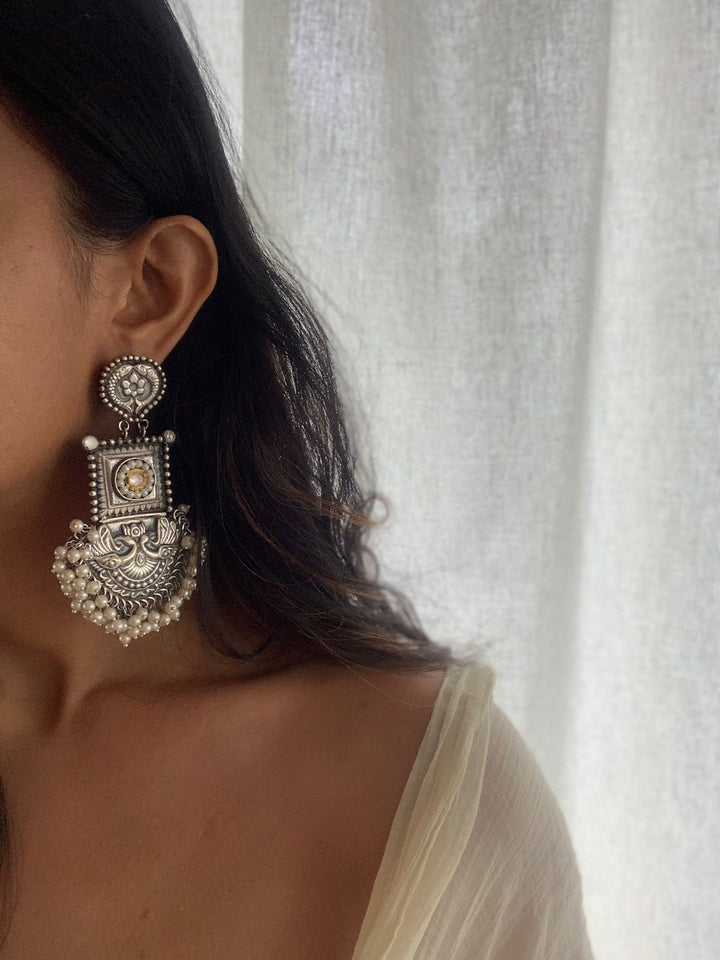 Kirti Earrings