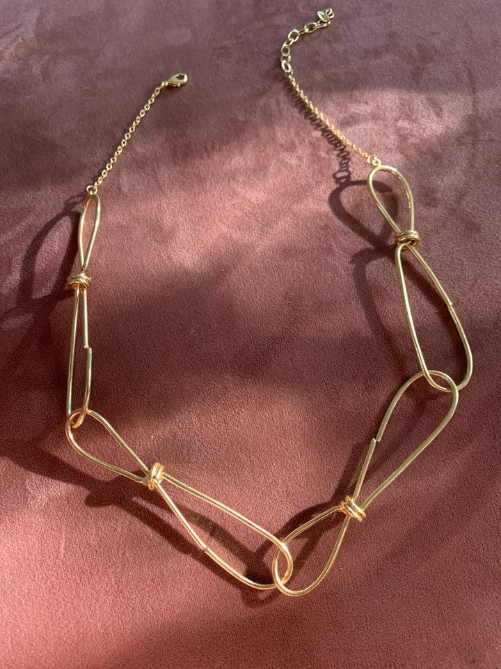 Knot Necklace