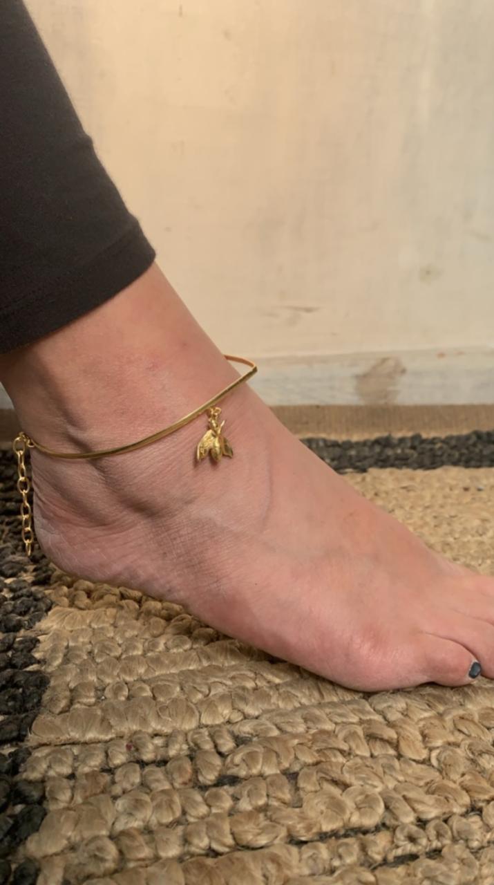 Bee Anklet