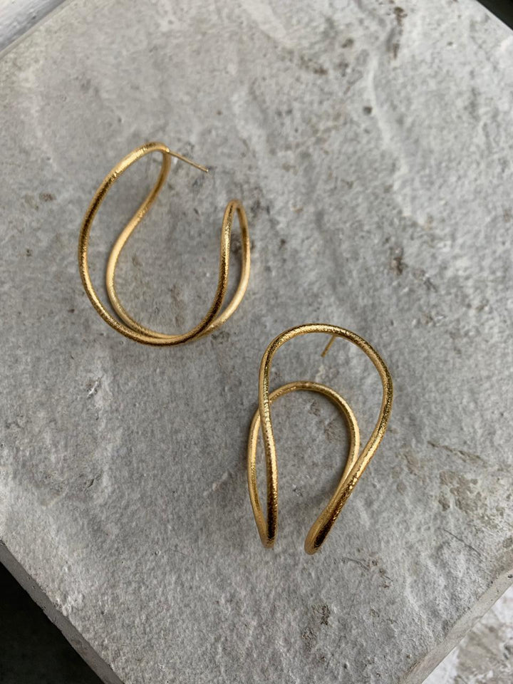 Tong Bond Earrings