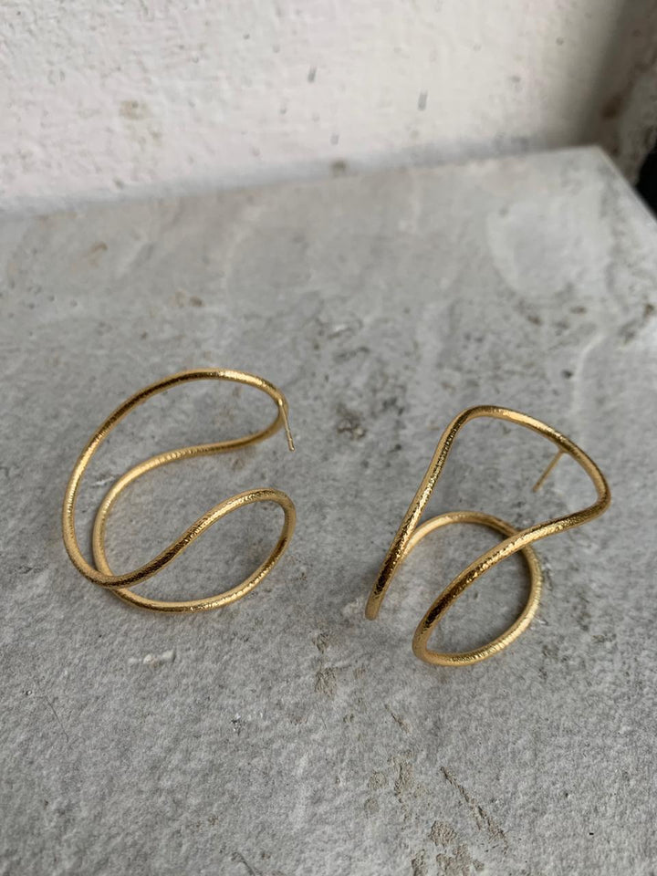 Tong Bond Earrings