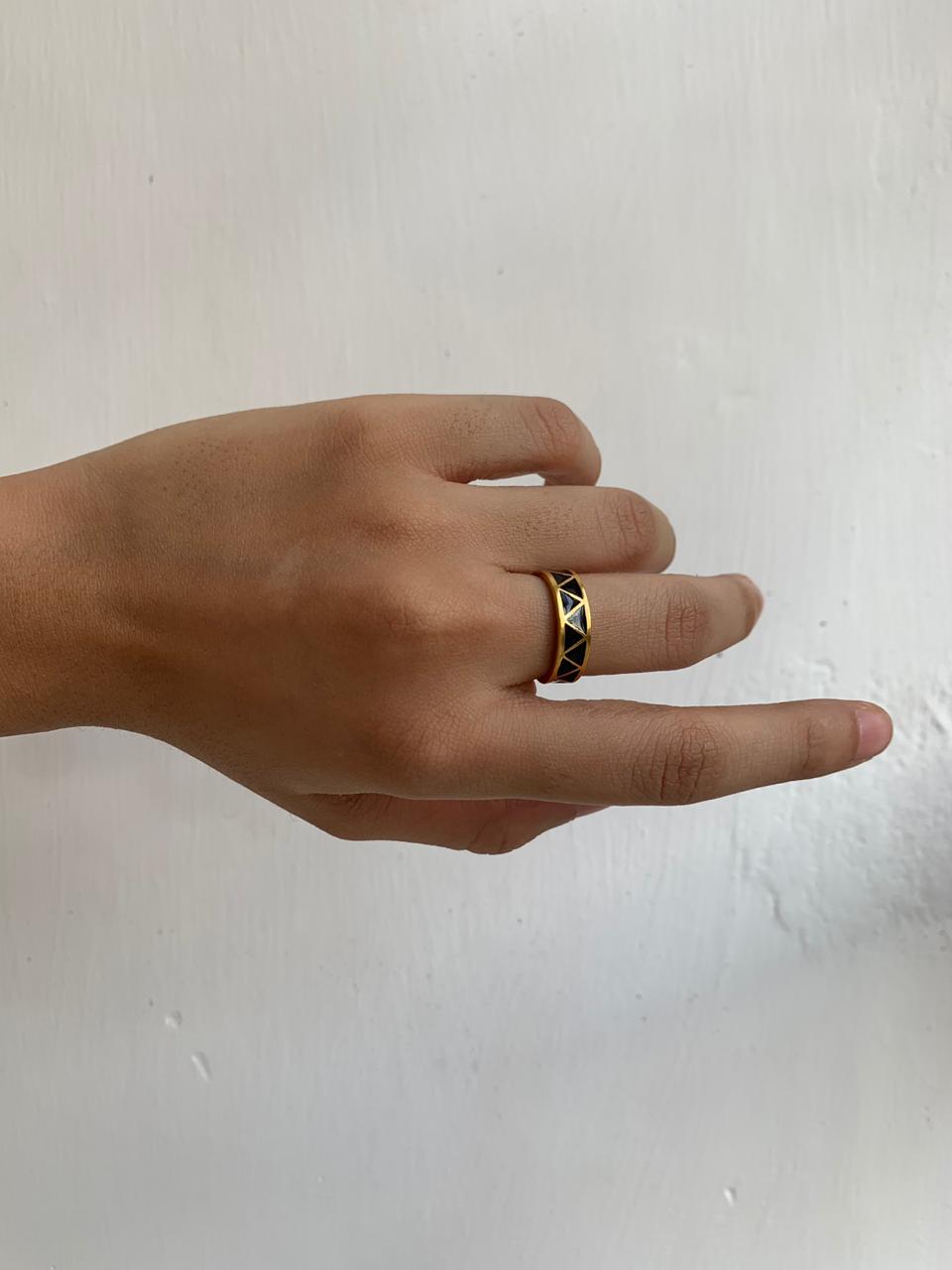 Black Zig Zag Enamel Ring