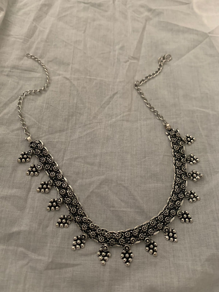 Aakar Necklace