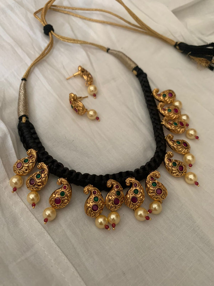 Hansa Necklace Set