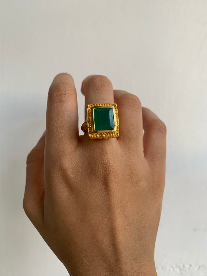 Mainadevi King Ring