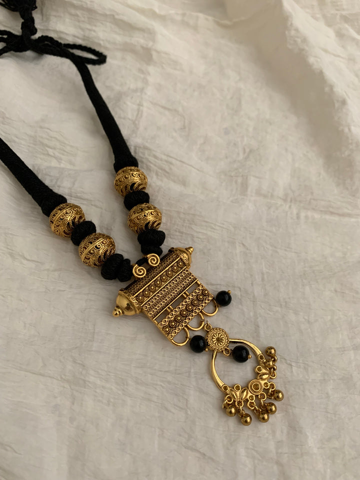 Singha Necklace