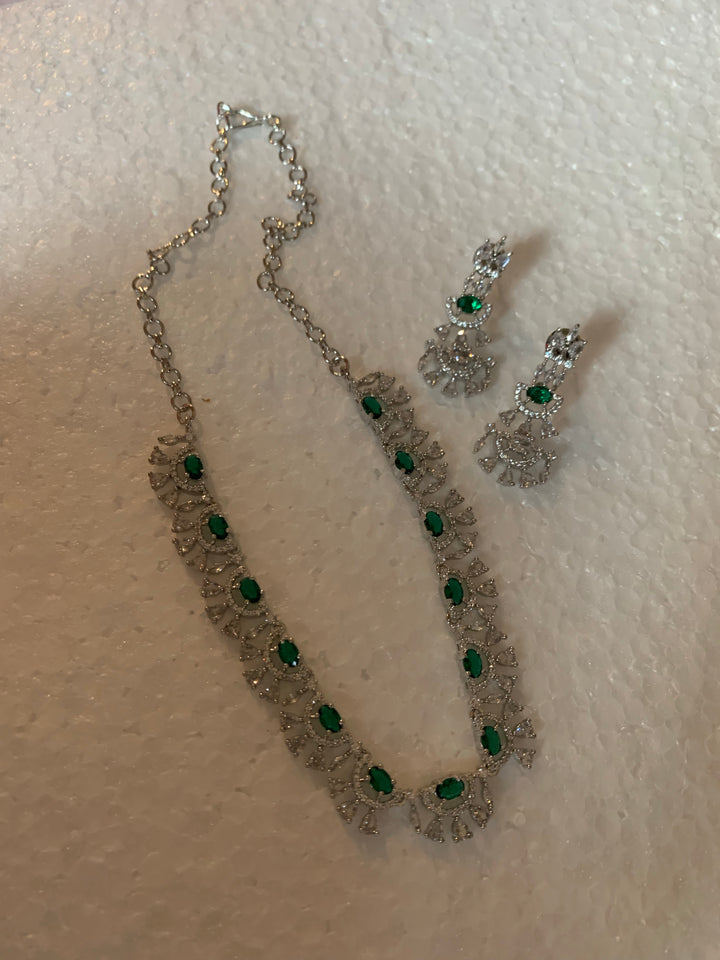 Catlin Necklace Set