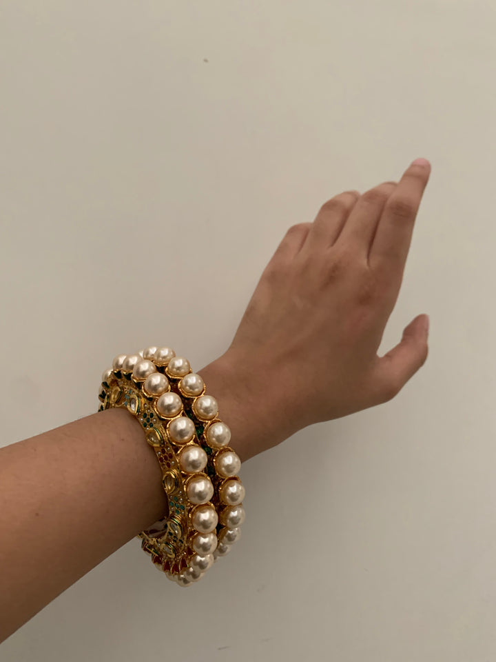 Maina Pearl Bracelet