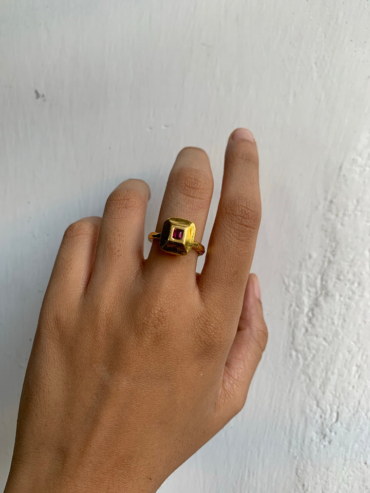 Mainadevi Gadi Ring