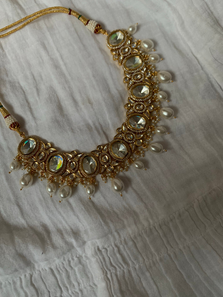 Roman Pearl Necklace Set