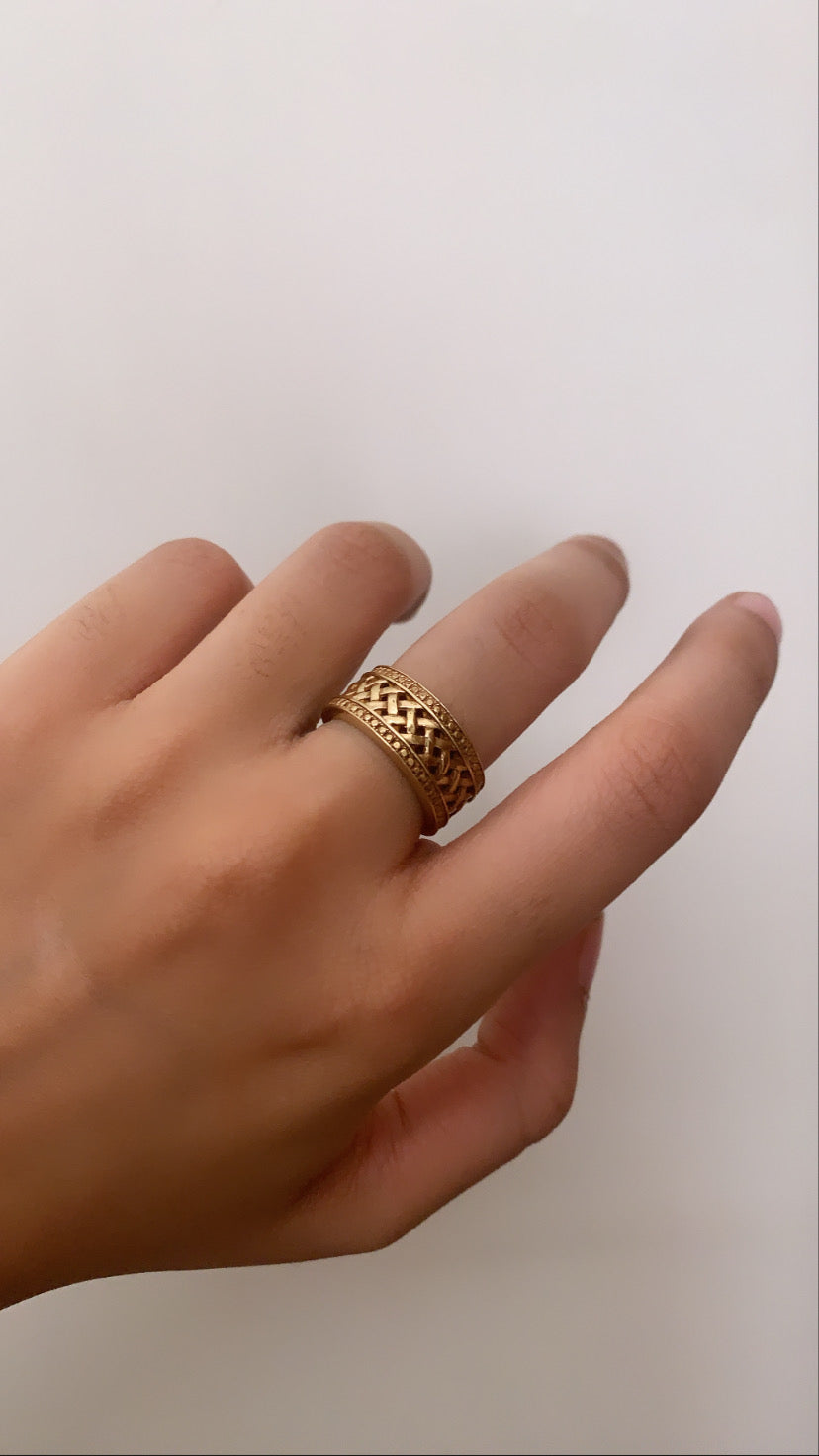 Crisscross Band Ring