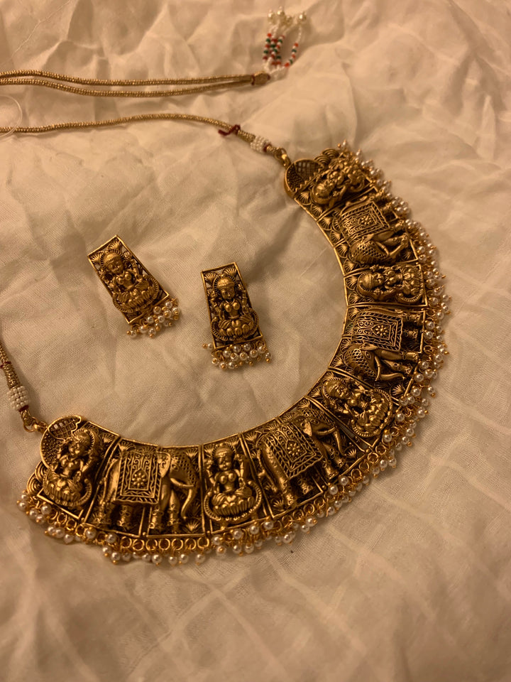 Haathi Temple Necklace Set