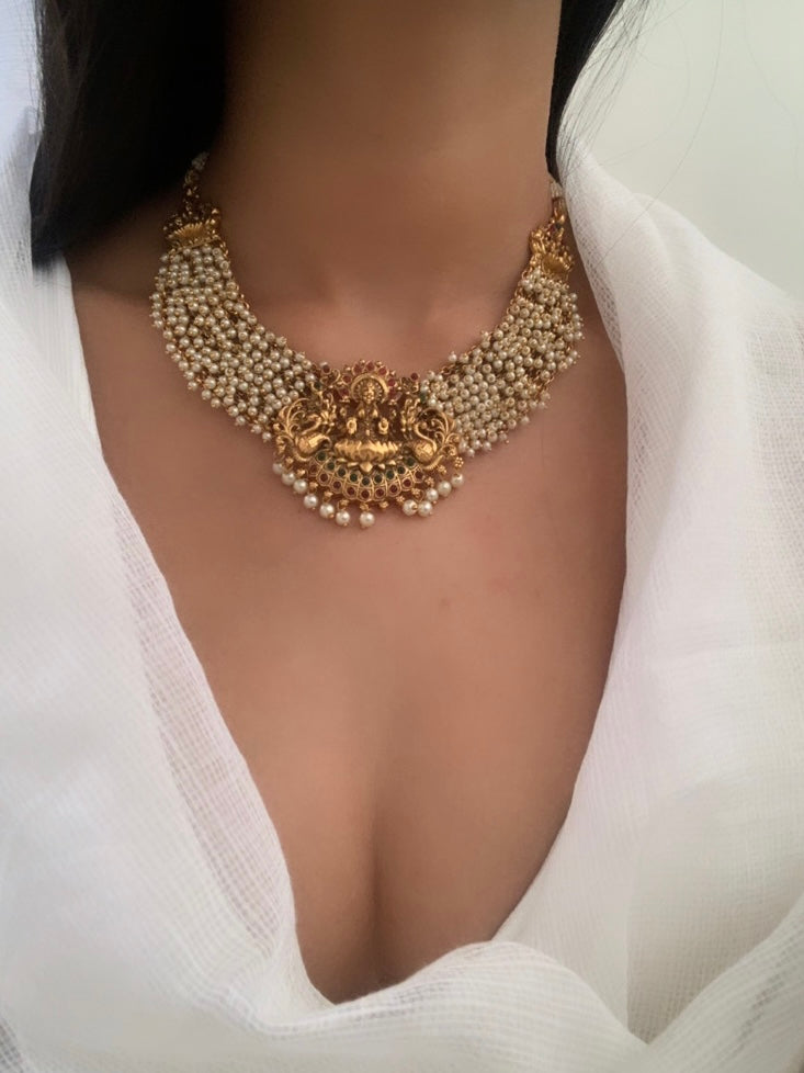 Suhana Necklace