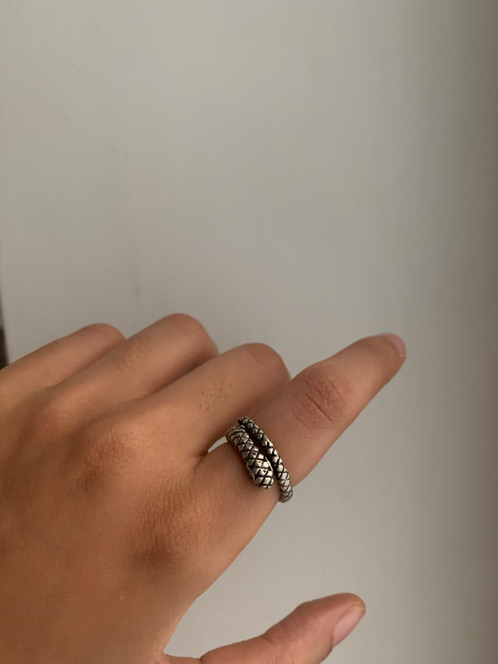 Cobra Ring