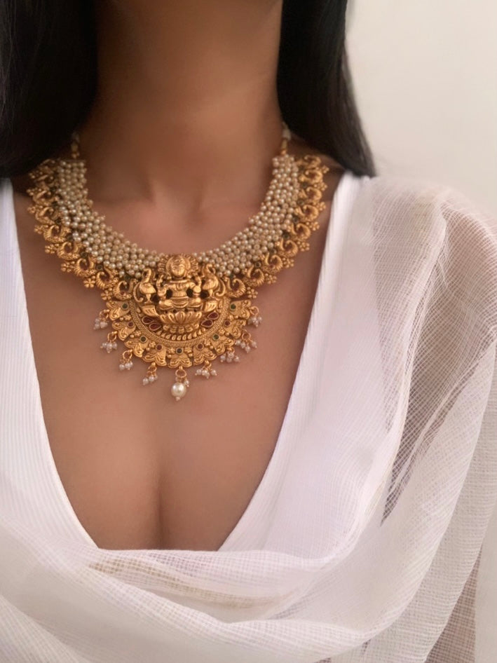 Suhana Necklace