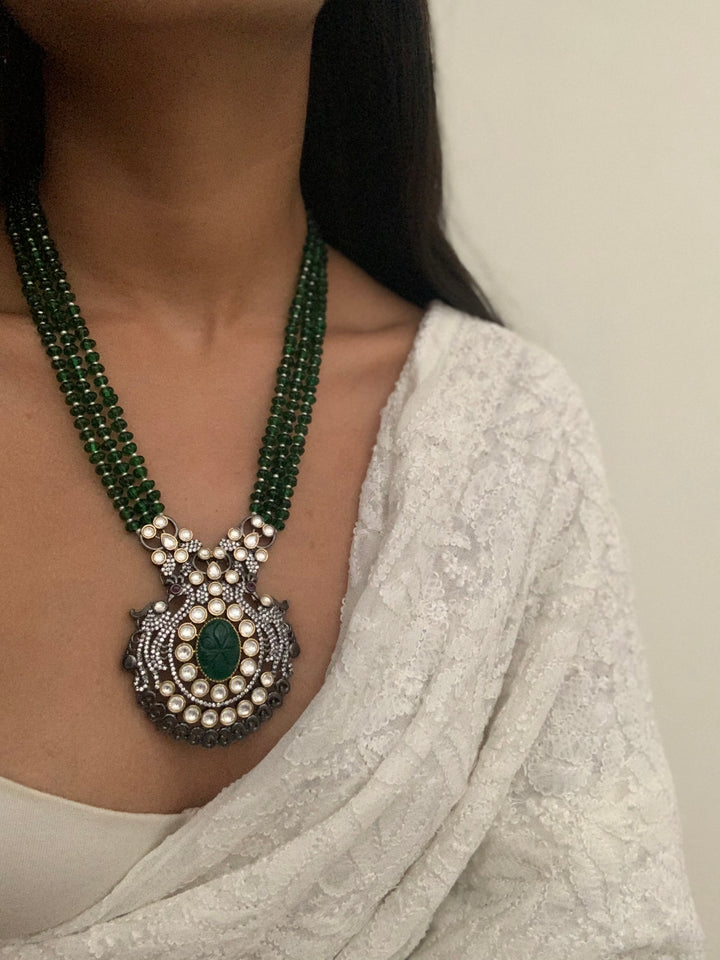 Derana Necklace Set