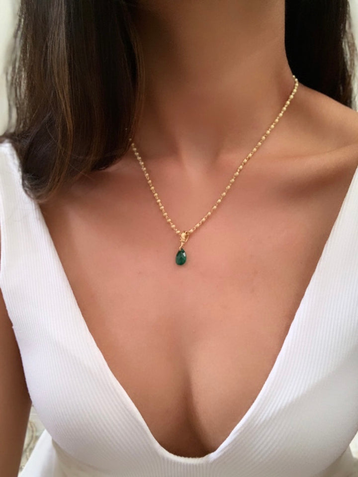 Rojer Drop Necklace