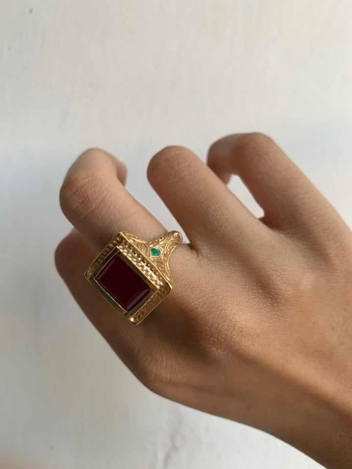 Mainadevi King Ring