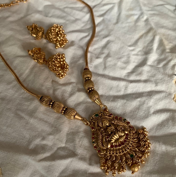 Rosebell Necklace Set