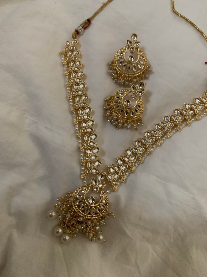 Swagan Necklace Set