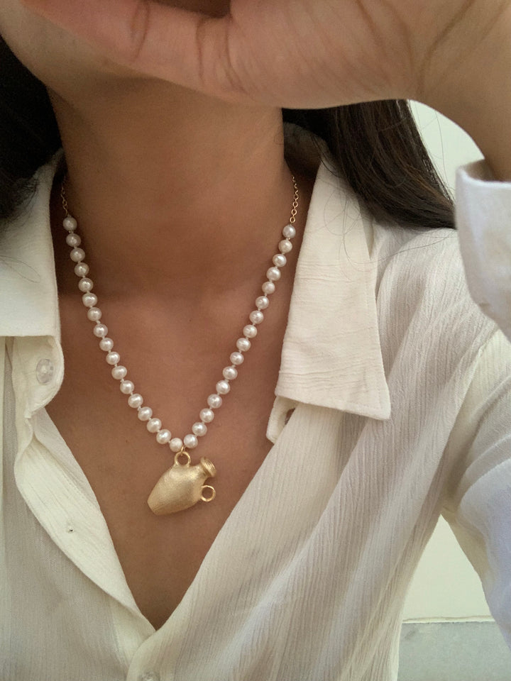 Pearl Vase Necklace