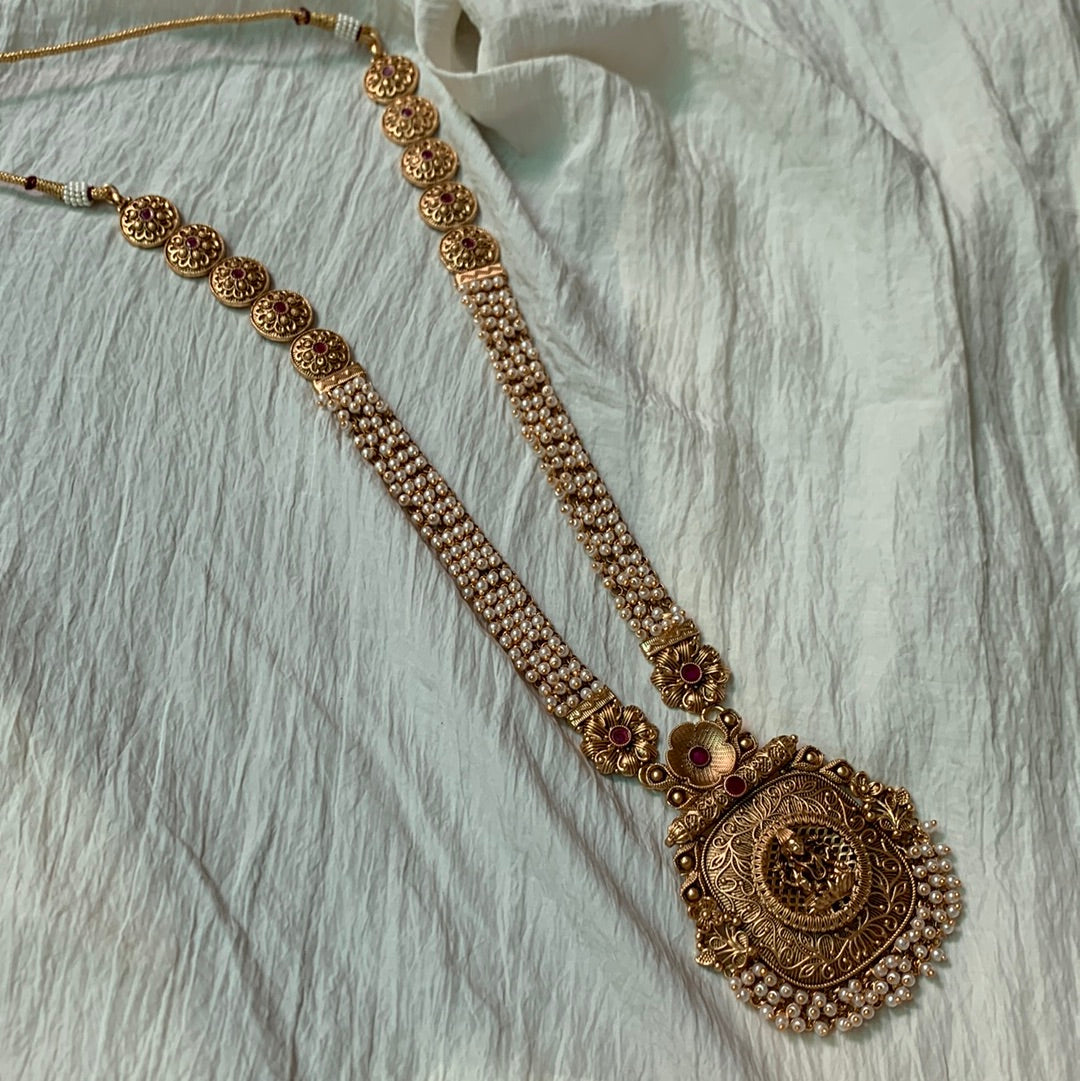 Charvi Necklace