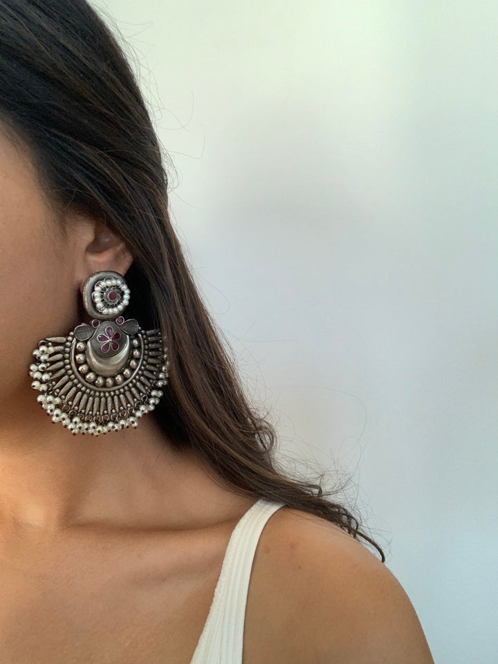 Chand Fan Earrings