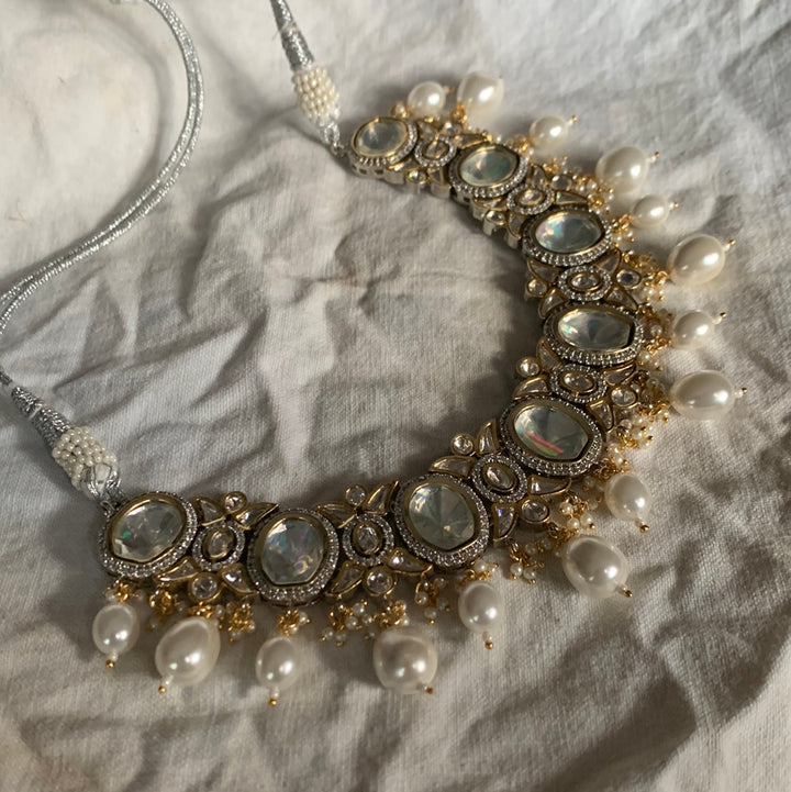 Roman Pearl Necklace Set